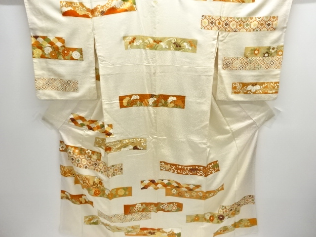 花古典柄模様刺繍一ツ紋訪問着（重ね衿付）